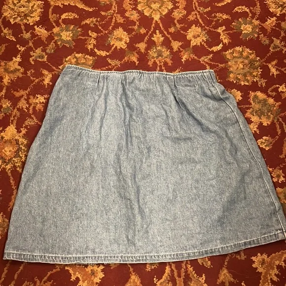 American Eagle Jean Skirt - Picture 3 of 6